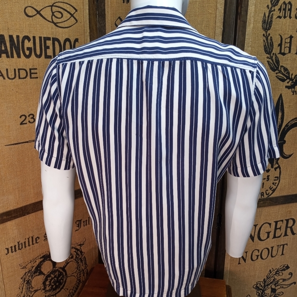 💥Clearance💥 H&M Short Sleeve Shirt, L - Picture 4 of 6